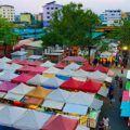 ตลาดต้นไทร แบริ่ง Tonsai Market  "ตลาดชิลๆ ติดบีทีเอส" ที่รวมร้านค้ามากกว่า 100 ร้าน