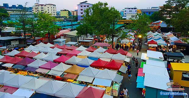 ตลาดต้นไทร แบริ่ง Tonsai Market  